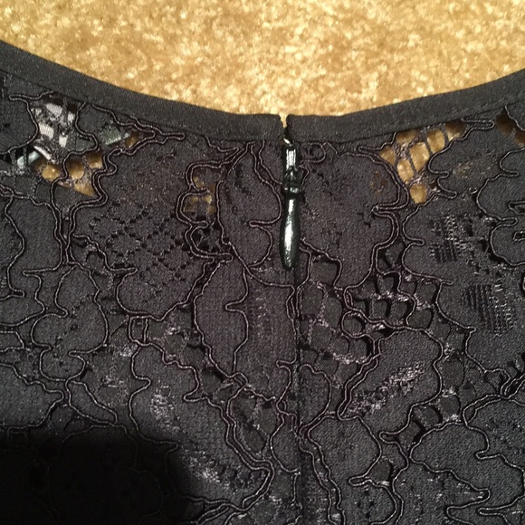 Banana Republic 3/4 Bell Sleeve Lace Shift Dress 6 - Picture 8 of 8